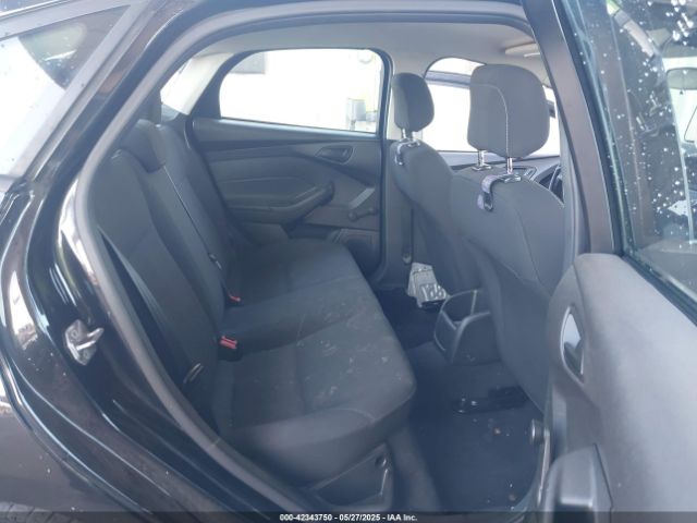 1FADP3E22FL349442 Ford FOCUS S
