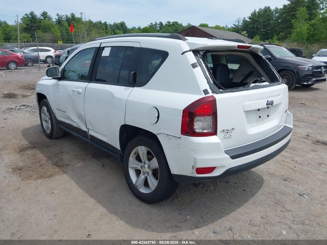 1C4NJDEB6FD366390 Jeep 2015