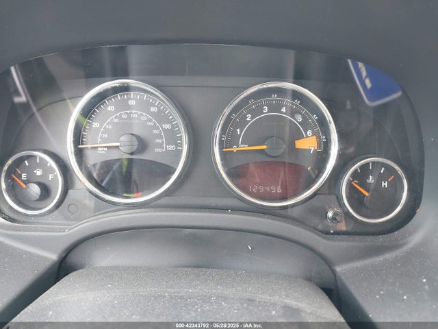 1C4NJDEB6FD366390 Jeep 2015