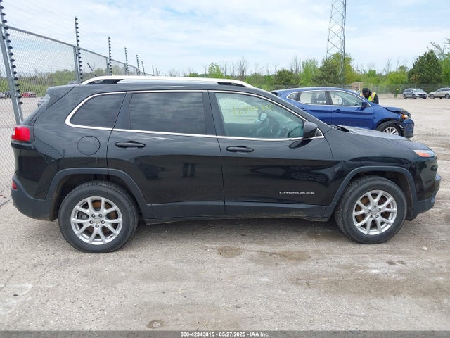 1C4PJMCB5FW514240 Jeep Cherokee Latitude