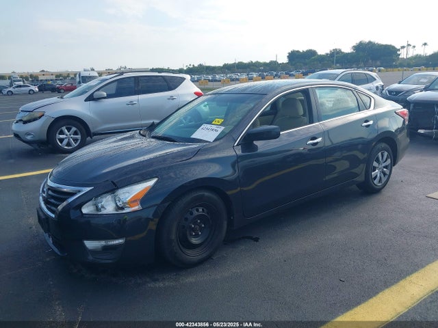 Nissan Altima 2.5 S 2014 1N4AL3AP0EC160965 Image 2