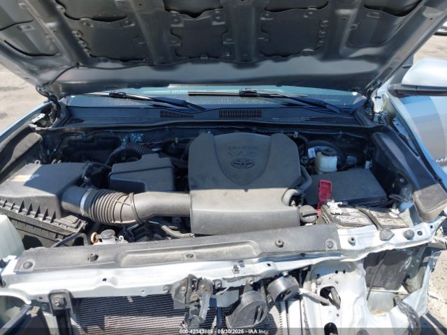 3TMAZ5CNXNM179330 Toyota Tacoma Sr5 V6