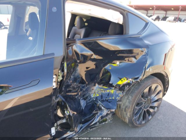 7SAYGDEFXSF261145 Tesla Model Y Performance Dual Motor All-wheel Drive