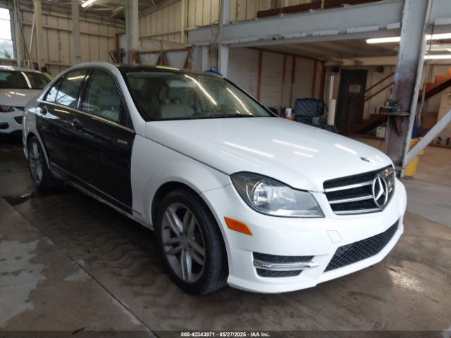 2013 MERCEDES-BENZ C 250 WDDGF4HBXDA839380