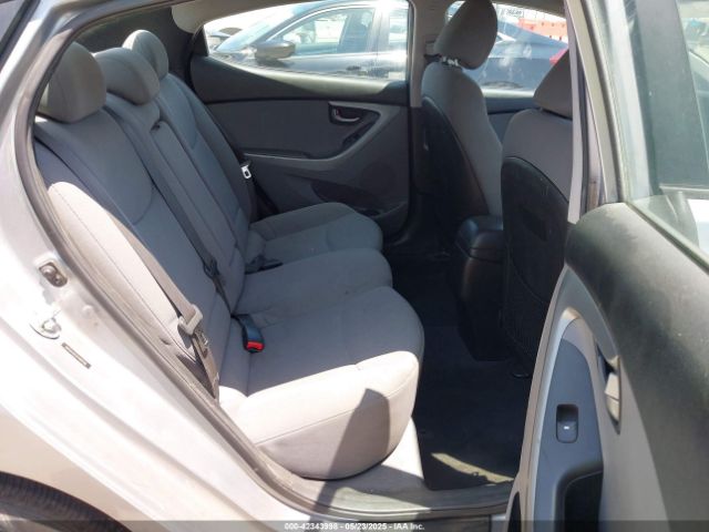 5NPDH4AE5FH582166 Hyundai ELANTRA SE