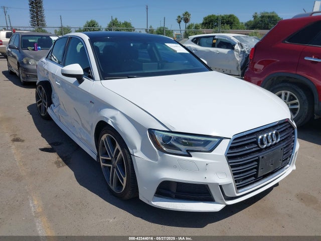 2018 AUDI A3 WAUGUGFF1J1029393 Photo 0