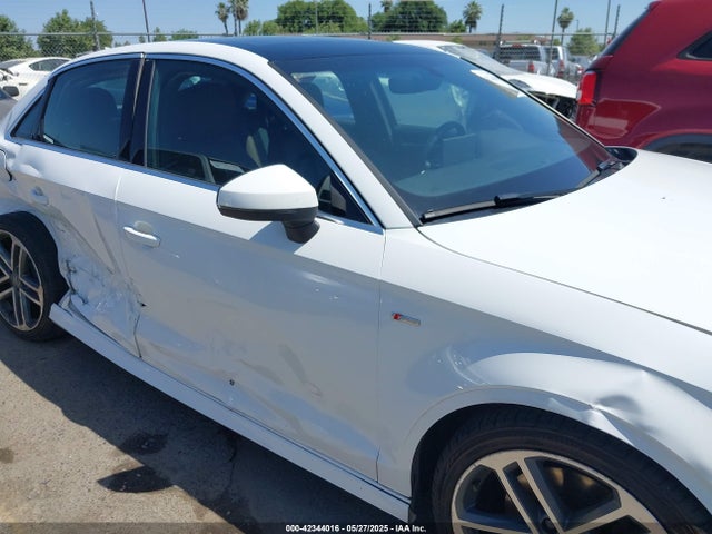 Audi 2018 2018 WAUGUGFF1J1029393 Image 19