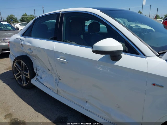 2018 AUDI A3 WAUGUGFF1J1029393 Photo 5