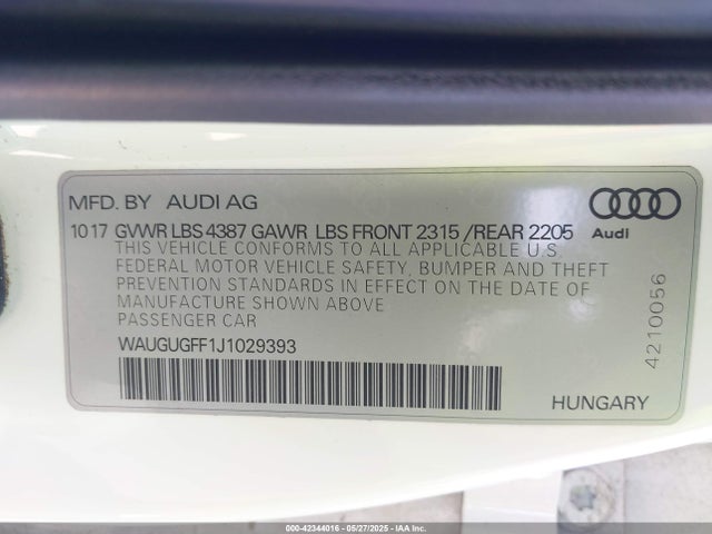 2018 AUDI A3 WAUGUGFF1J1029393 Photo 8