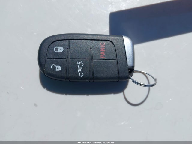 Chrysler 2016 2016 1C3CCCAGXGN176153 Image 11