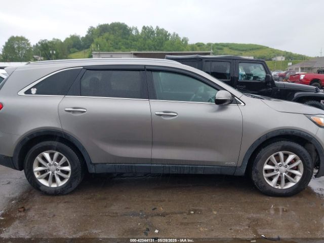 5XYPGDA31HG270824 KIA Sorento 2.4l Lx