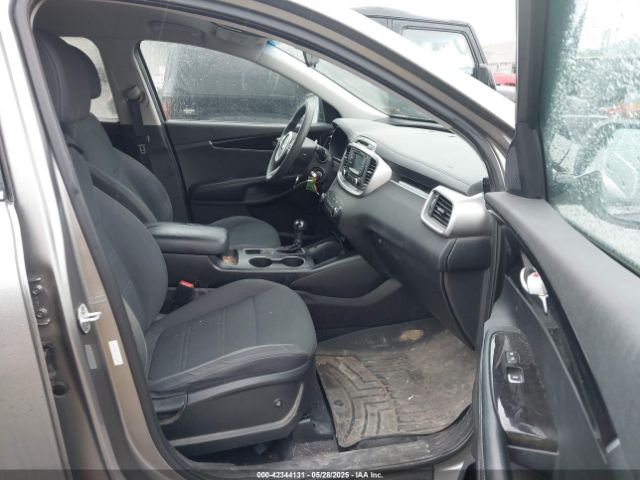 5XYPGDA31HG270824 KIA Sorento 2.4l Lx