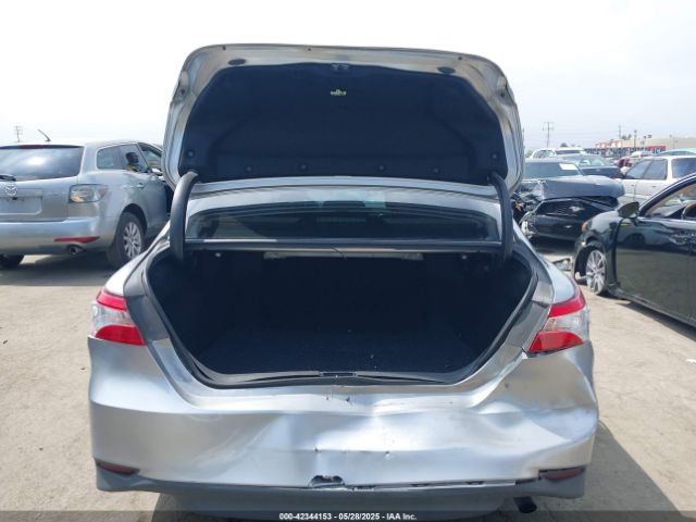 4T1B11HK8JU543619 Toyota CAMRY LE