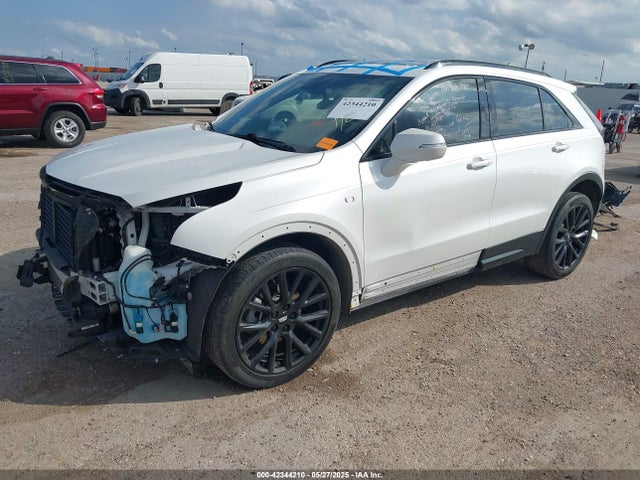 2023 CADILLAC XT4 1GYFZER46PF109082 Photo 1