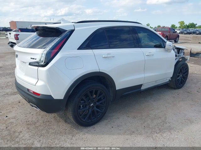 2023 CADILLAC XT4 1GYFZER46PF109082 Photo 3