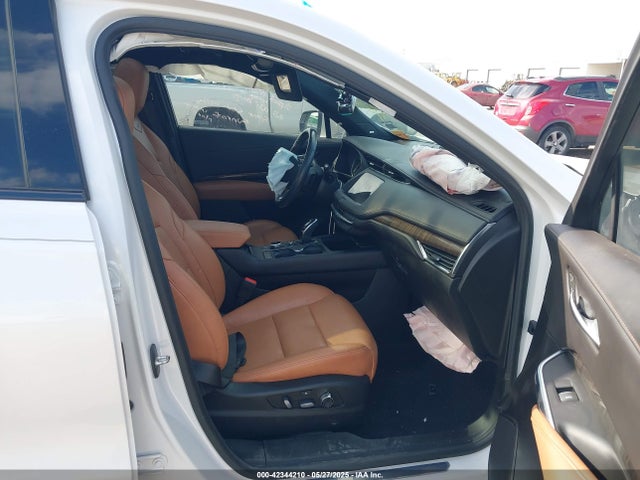 2023 CADILLAC XT4 1GYFZER46PF109082 Photo 4