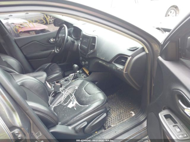 1C4PJMLBXLD580130 Jeep Cherokee Latitude Plus 4x4