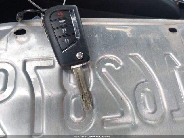 5YFB4MDE5PP013305 Toyota COROLLA LE