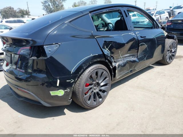 2023 TESLA MODEL Y 7SAYGDEF0PF691547 Photo 3