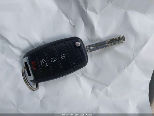 KNDJN2A2XE7096896 KIA Soul
