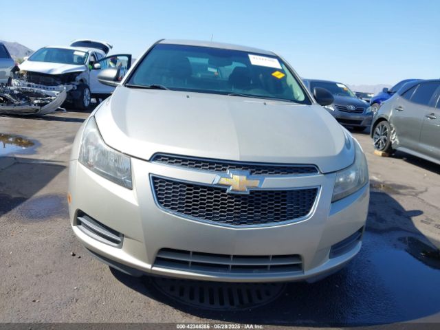 1G1PA5SH8E7440048 Chevrolet Cruze Ls Auto