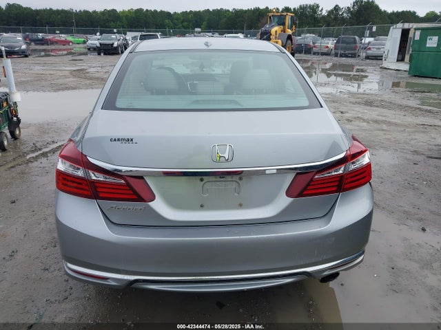 1HGCR2F89HA171767 Honda k24w1
