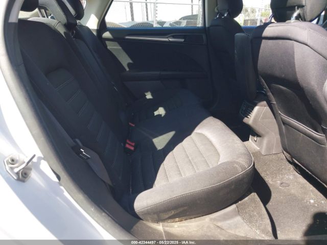 3FA6P0HD1ER164772 Ford FUSION SE