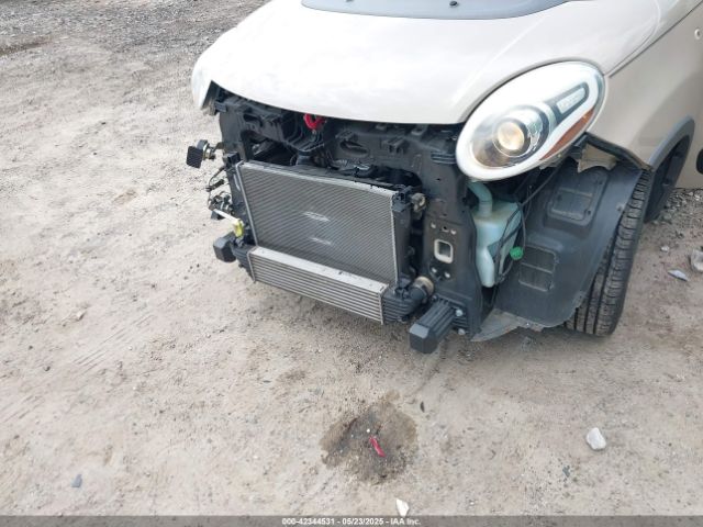 2017 FIAT 500L ZFBCFADH0HZ038730 Photo 5