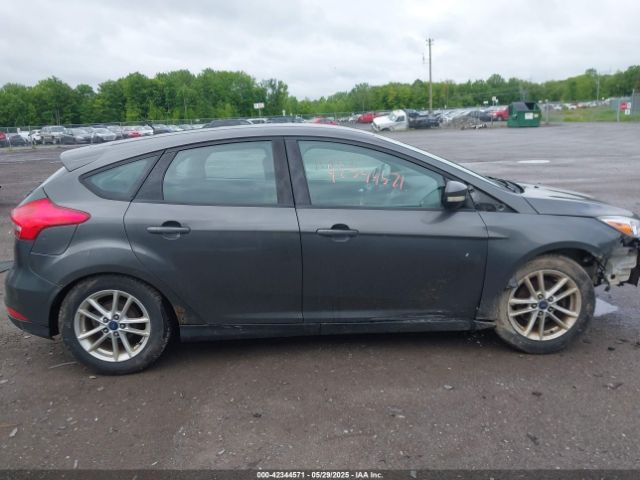 1FADP3K20FL379012 Ford FOCUS SE
