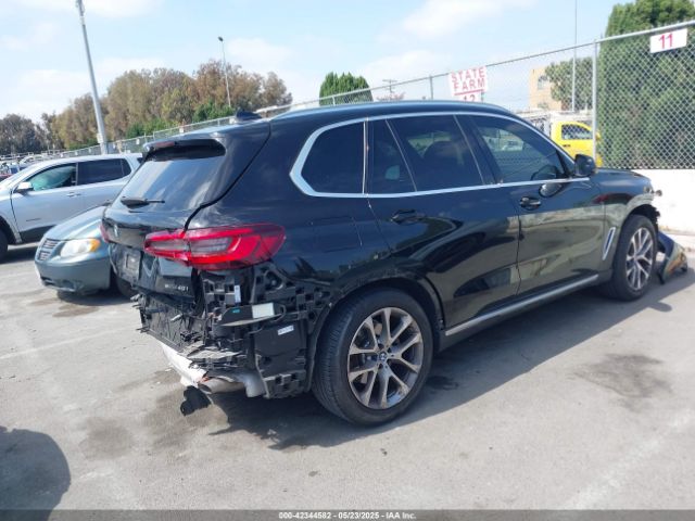 2021 BMW X5 5UXCR4C00M9G16516 Photo 3