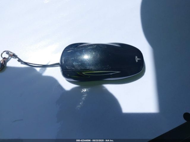 2014 TESLA MODEL S 5YJSA1H12EFP46760 Photo 10