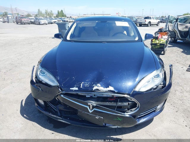 Tesla Model S P85 2014 5YJSA1H12EFP46760 Image 12