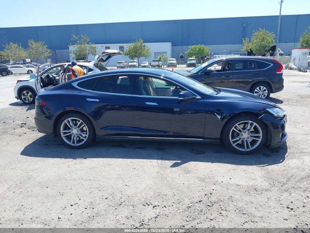 Tesla Model S P85 2014 5YJSA1H12EFP46760 Image 13