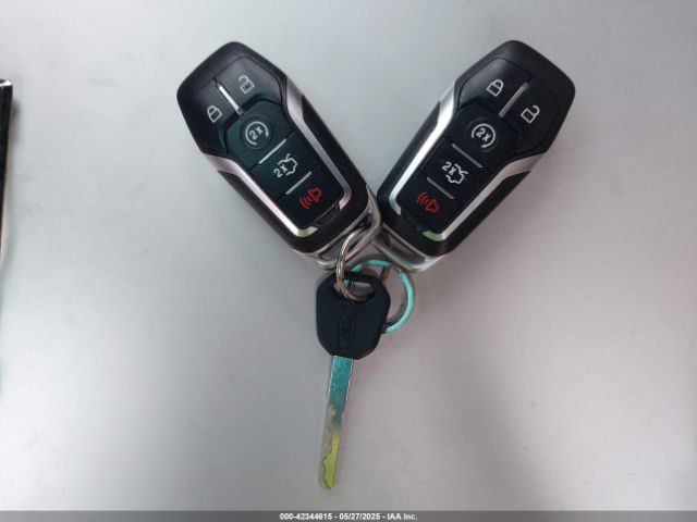1FM5K8D89GGC01696 Ford EXPLORER XLT