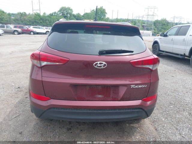 KM8J33A44HU444366 Hyundai TUCSON SE