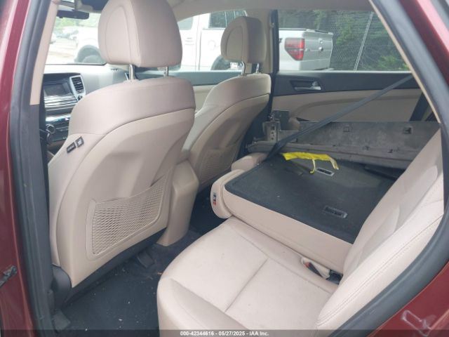 KM8J33A44HU444366 Hyundai TUCSON SE