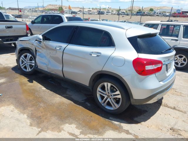 2018 MERCEDES-BENZ GLA 250 WDCTG4GB3JJ408554 Photo 2