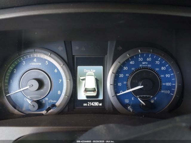 5TDDZ3DC0KS223202 Toyota Sienna Xle Premium 7 Passenger