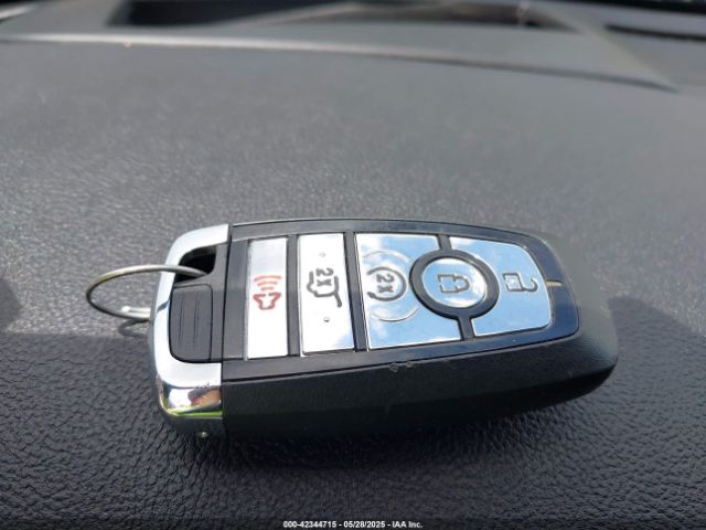 2020 LINCOLN AVIATOR 5LMYJ8XY2LGL35999 Photo 10