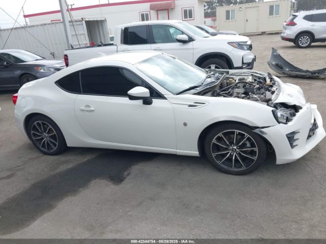 JF1ZNAA18K8700624 Toyota na