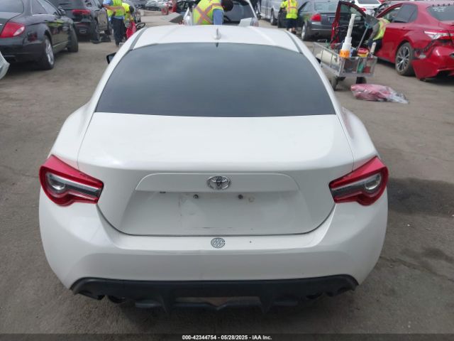 JF1ZNAA18K8700624 Toyota na