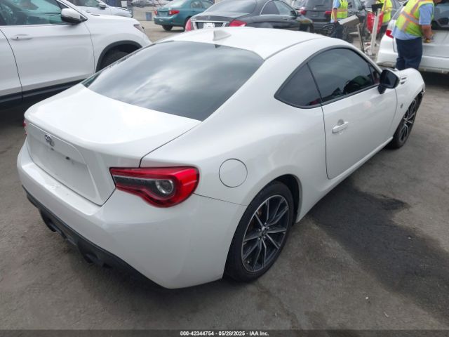 JF1ZNAA18K8700624 Toyota na