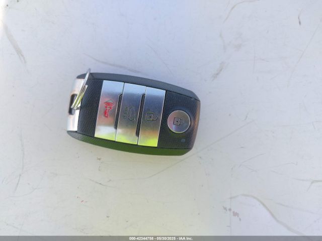KNDPN3AC6H7043352 KIA Sportage Ex