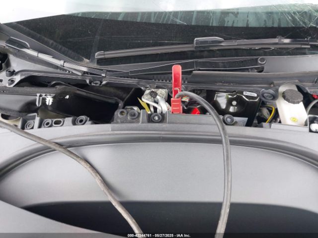 2024 TESLA MODEL 3 5YJ3E1EAXRF859469 Photo 9