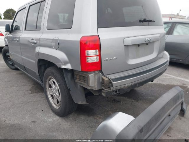 1C4NJRBBXGD691935 Jeep 2016
