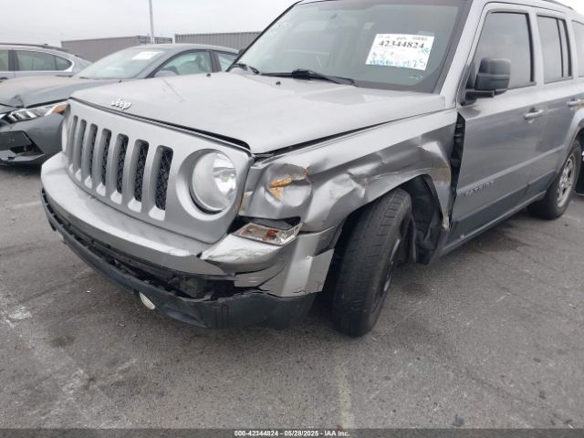1C4NJRBBXGD691935 Jeep 2016