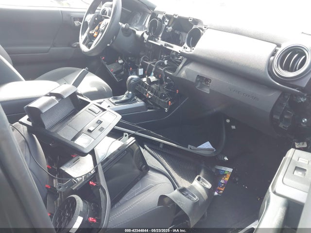 3TMAZ5CN2HM047103 Toyota Tacoma Trd Sport