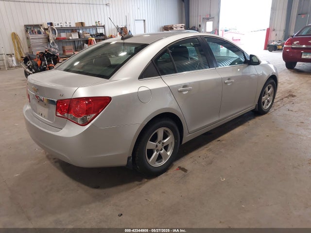 1G1PC5SB8F7129887 Chevrolet Cruze 1lt Auto