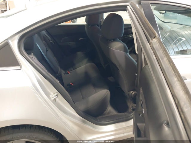 1G1PC5SB8F7129887 Chevrolet Cruze 1lt Auto