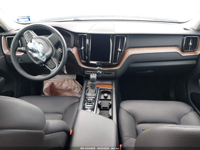YV4102RK1M1862337 Volvo Xc60 T5 Momentum